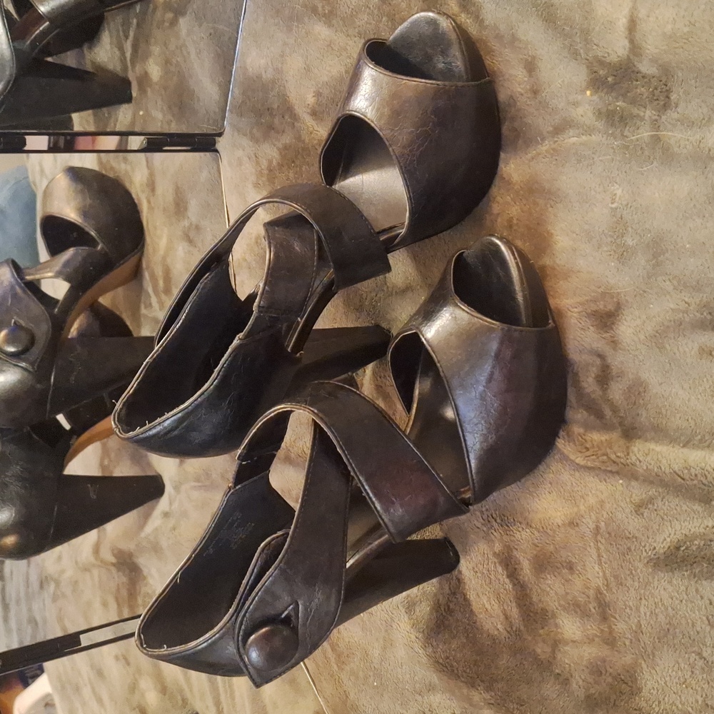 Black strap button heels size 9.5